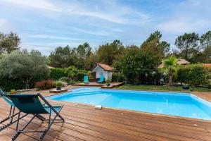 Πισίνα στο ή κοντά στο Lac et Nature