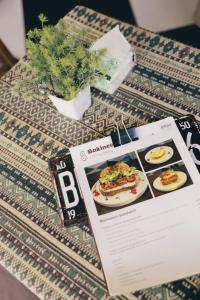 Jídlo v penzionu nebo okolí