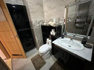 Ένα μπάνιο στο Apartment Constantine +16 φωτογραφίες