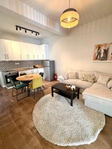 Η κουζίνα ή μικρή κουζίνα στο Grandpa's House