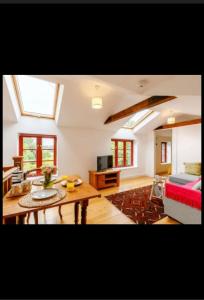 Μια τηλεόραση ή/και κέντρο ψυχαγωγίας στο The cobblers