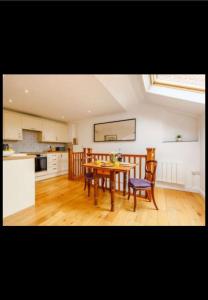 Dapur atau dapur kecil di The cobblers +5 gambar