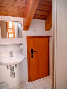 Ένα μπάνιο στο Centre Thermal Appartement NORD