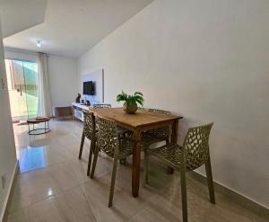 TV a/nebo společenská místnost v ubytování Penthouse 3min da Praia do Peró