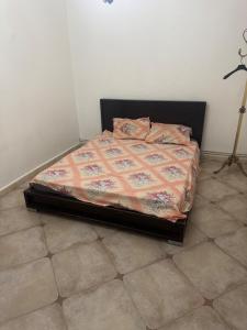 Ένα ή περισσότερα κρεβάτια σε δωμάτιο στο apartment in a quiet area