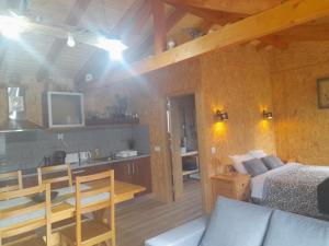 Kuchyň nebo kuchyňský kout v ubytování Quinta da Bolota Guest House