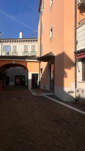 Budova, kde se apartmán nachází + 5 fotografií