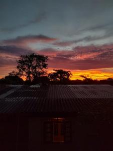 Solopgangen eller solnedgangen set fra bed and breakfast-stedet