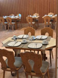 Restaurace v ubytování Hotel La-Pergola