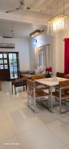 Χώρος καθιστικού στο sea zars villa