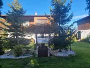 Zahrada ubytování Villa Nikol Apt #2 + 32 fotografií