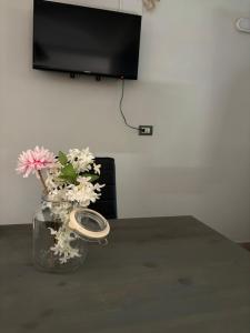 Μια τηλεόραση ή/και κέντρο ψυχαγωγίας στο Attanasio Home