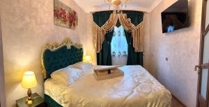 Postel nebo postele na pokoji v ubytování Apartament ultracentral Classic Vibe + 69 fotografií