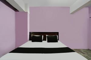Gallery image of SPOT ON MR Guest House in Rudrapur