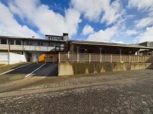 Το κτήριο όπου στεγάζεται  το διαμέρισμα