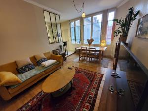 Φωτογραφία από το άλμπουμ του 3 rooms in a beautiful passage of Auxerre σε Auxerre