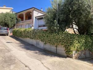 Το κτήριο όπου στεγάζεται  το διαμέρισμα