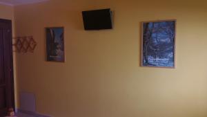 A television and/or entertainment centre at B&B Il Fratino