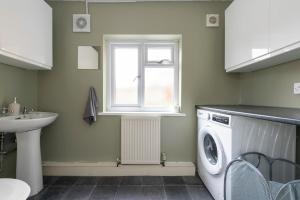 Foto sihtkohas Wainscot asuva majutusasutuse Specious 3 Bedroom House with Parking and Fast Wifi galeriist