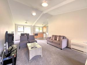 Χώρος καθιστικού στο Mt Aspiring Holiday Park