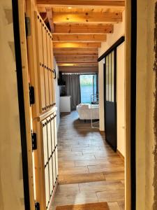 En eller flere senge i et værelse på La Herrería de Somo 1 + 6 billeder