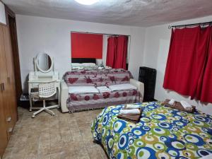 Ένα ή περισσότερα κρεβάτια σε δωμάτιο στο Love nest Parma