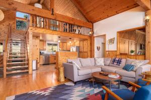 Köök või kööginurk majutusasutuses Yosemite cabin with private lake - Twin Springs