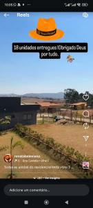 ein Screenshot einer Webseite mit einem Hut darauf in der Unterkunft Sítio linda vista 3 in Mateus Leme