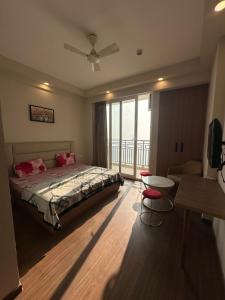 Ένα ή περισσότερα κρεβάτια σε δωμάτιο στο Paradise stay