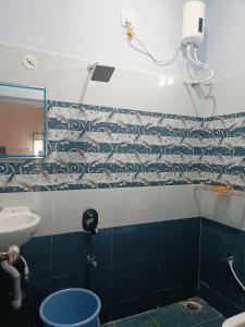 Gallery image of Pure Vegeterian - Private Room - No Alcohol Zone - Hilltop Heaven in Yelagiri