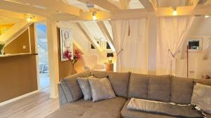 TV a/nebo společenská místnost v ubytování Kungs Ferienwohnung 2