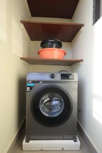 Φωτογραφία από το άλμπουμ του Welcome to Kaniz Furnished Apartment στην Καμπάλα