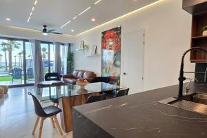 Φωτογραφία από το άλμπουμ του Encantame Soleil 1st floor 2Br lockoff Sleeps8 σε Playa Encanto