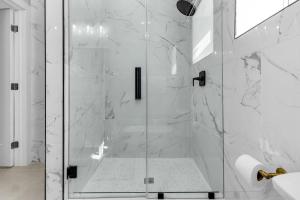 Un baño de Private 1 bedroom apartment with kitchen, keyLargo Tavernier 7 fotos más