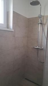 Koupelna v ubytování revLIVING Lodge Kleinstelzendorf Hollabrunn - 4 Schlafzimmer