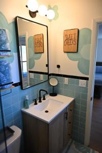 Koupelna v ubytování NW Bradenton Home - Less than 5 mi from IMG & AMI!