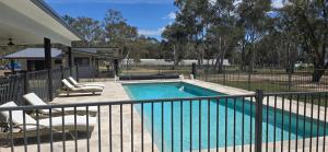 Bazén v ubytování Hideaway In Hartley nebo v jeho okolí