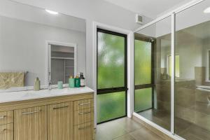 Koupelna v ubytování Mount Buffalo Views + 30 fotografií