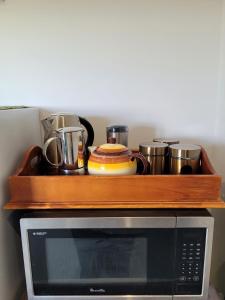 Η κουζίνα ή μικρή κουζίνα στο Kerikeri Studio