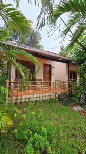 Сад в Daisy Hill Retreat