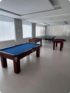 Biliár nebo kulečník v ubytování Flat Master com Hidromassagem privativa e piscina 500mts praia