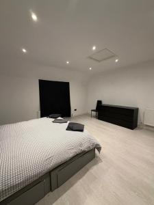 Μια τηλεόραση ή/και κέντρο ψυχαγωγίας στο The Moon B&B