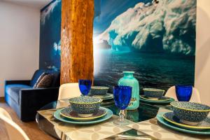 A seating area at Apartamentos Art Suite Santander