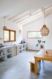 Køkken eller tekøkken på Athmaya Villa, Ahangama