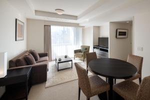 Posezení v ubytování Oakwood Residence Aoyama Tokyo + 9 fotografií