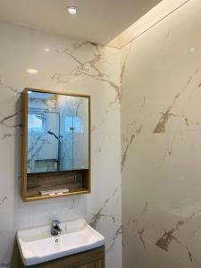 Koupelna v ubytování Luxebridge Hotel