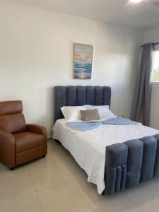 Postel nebo postele na pokoji v ubytování Modern 2BR Condo Near the Beach Juan Dolio + 7 fotografií