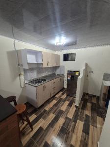 Η κουζίνα ή μικρή κουζίνα στο Medellín urban refuge