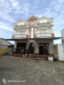 Gallery image of DNTN Khách sạn Lộ Kim Yến in Soc Trang