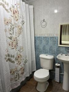 Ένα μπάνιο στο Hostal Mundet